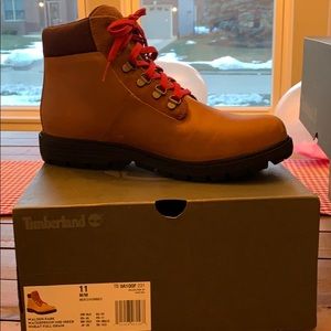 Men’s Walden Park Mid Hiker Timberlands
